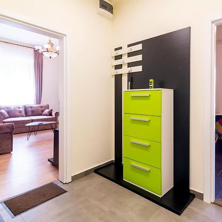Jevrejska - Central Apartment With Free Parking Нови-Сад Экстерьер фото