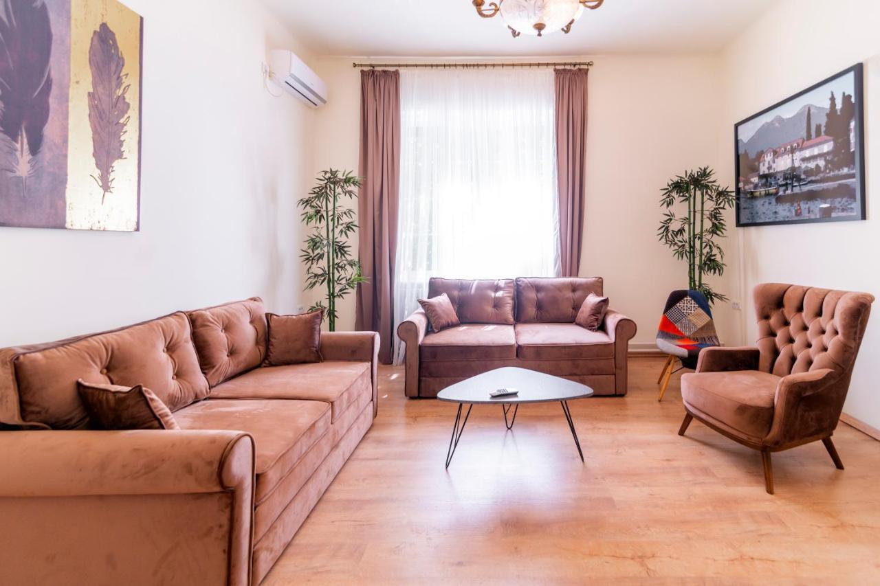 Jevrejska - Central Apartment With Free Parking Нови-Сад Экстерьер фото